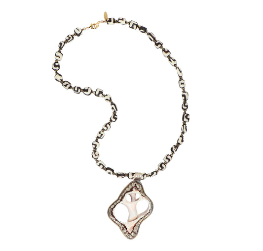 NEPAL COIN SHELL NECKLACE