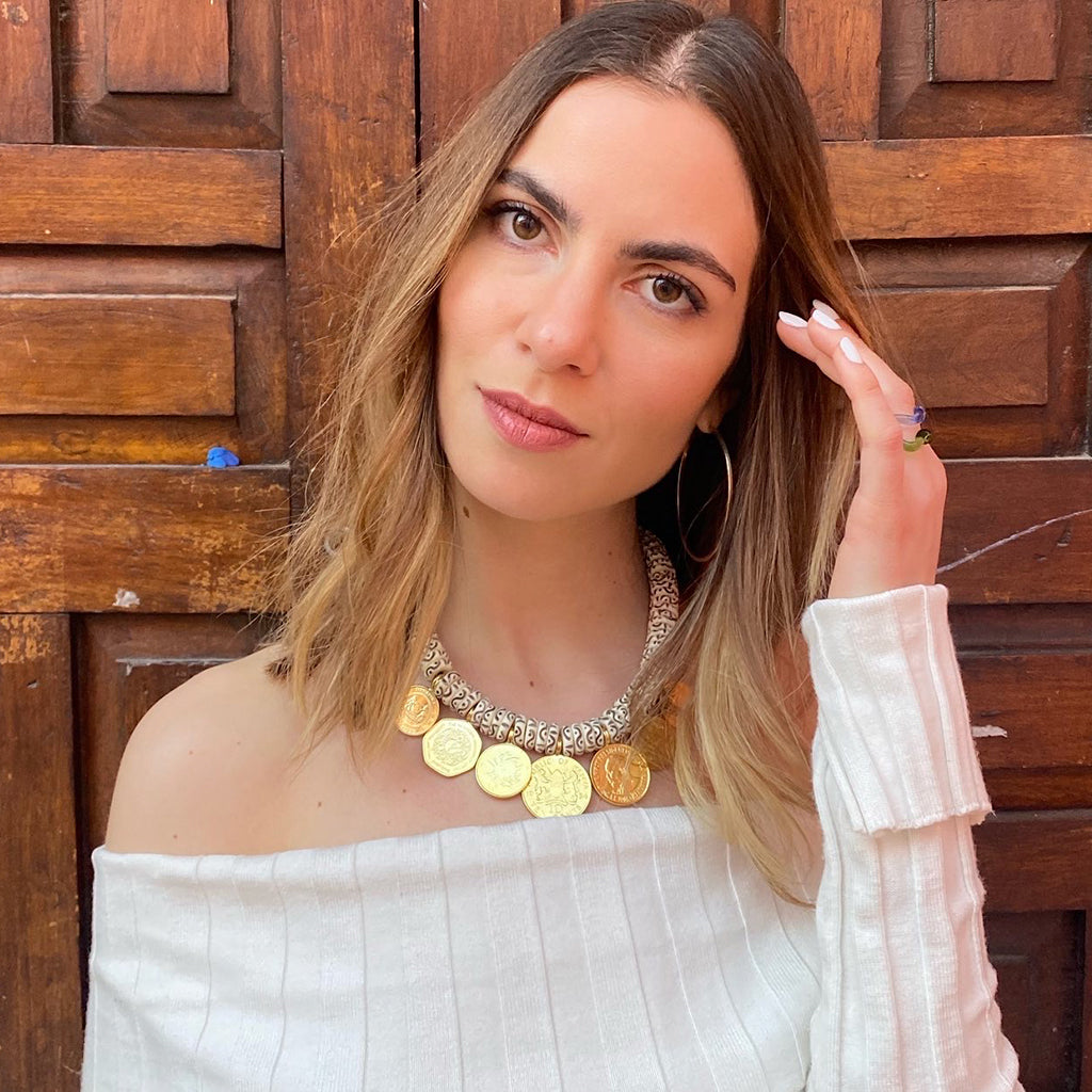 Collar Worldwide White Bone